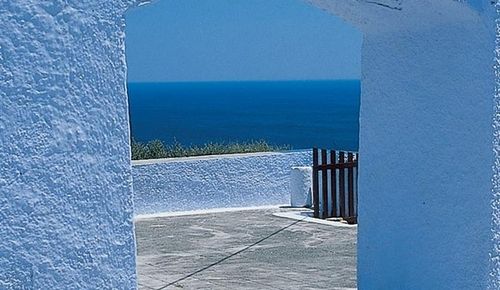 Porte sur la mer  santorin